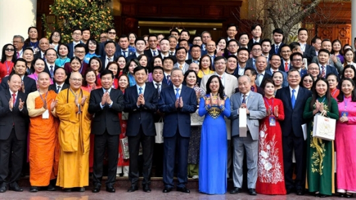 Từ những miền xa Tổ quốc, kiều bào gửi trọn niềm tin vào Đại hội XIV